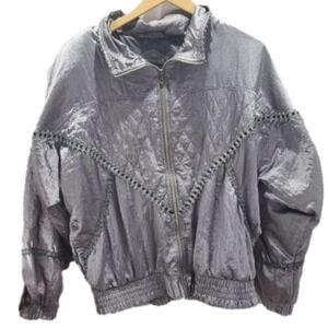 Indications Vintage Silver Jacket quilt